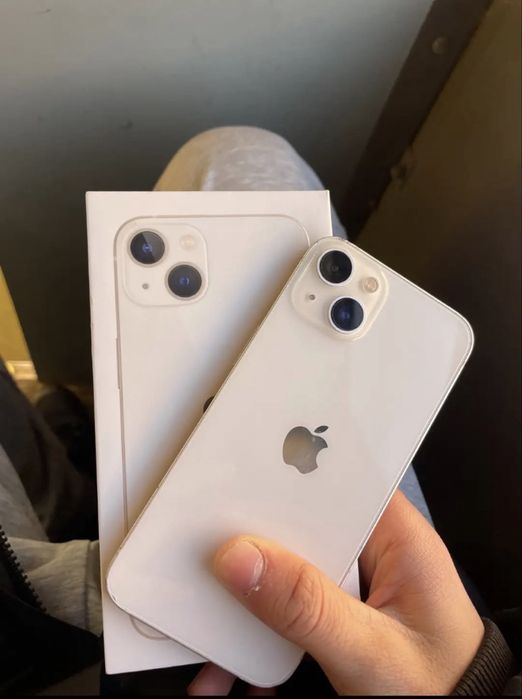 Срочно продаю Айфон 13