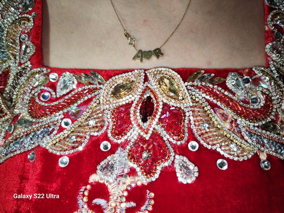 Yangi kiyilmagan òzbekcha koylak