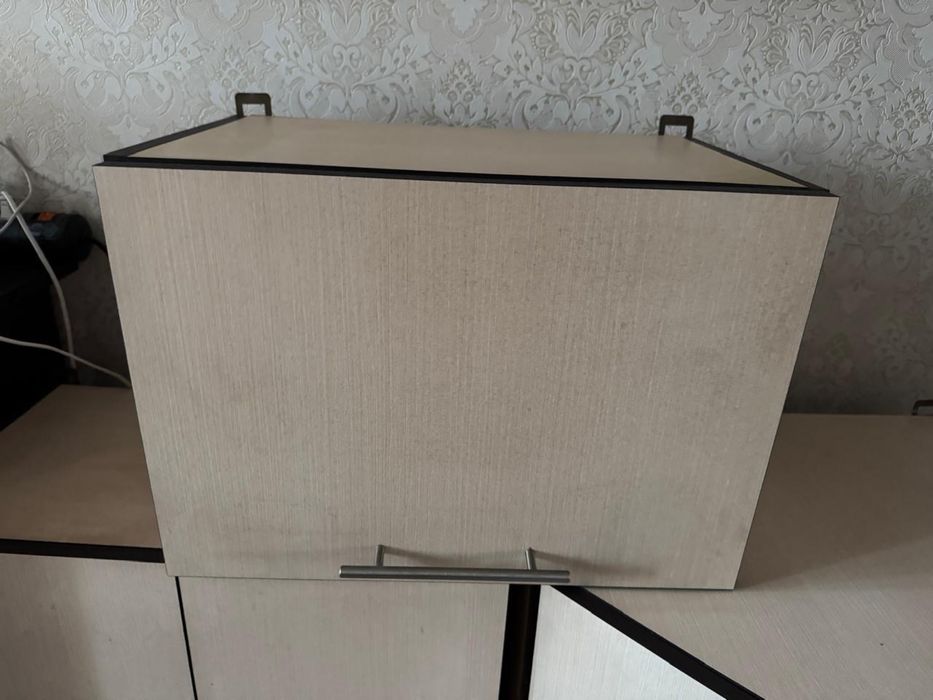 Куханный горнитур