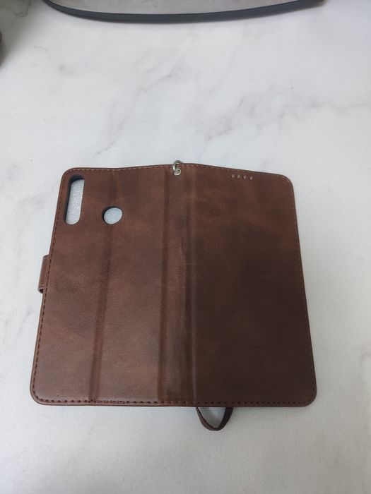 Продам чехол на Redmi 9a