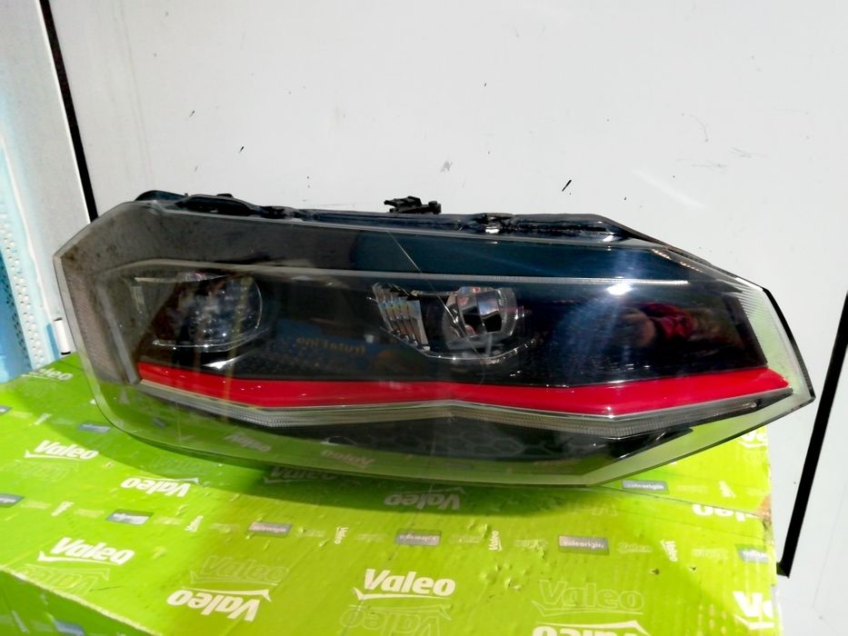 Фар фарове за Фолксваген Поло 2Г / VW Polo 2G GTI FULL LED.