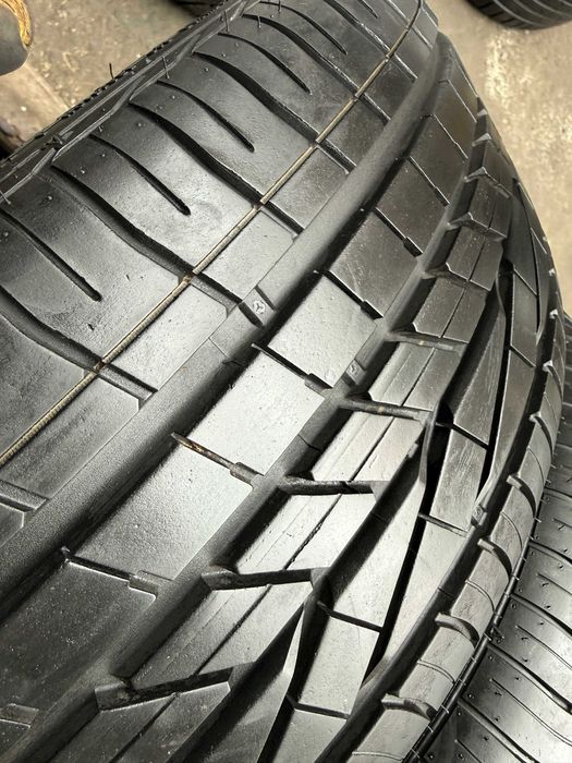 2x Anvelope Vara 245/45 R19 runflat - GoodYear Excellence RFT cu stelu