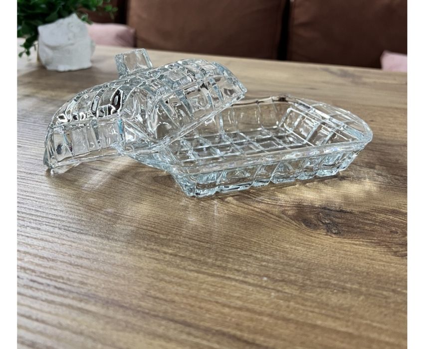 Стеклянная масленка (сырница)