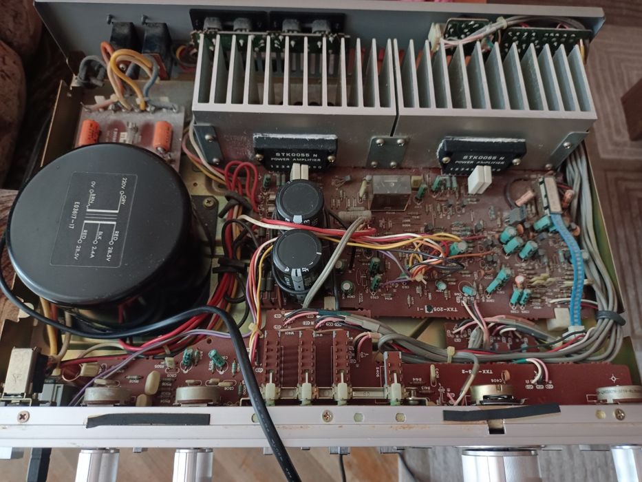 Linie audio Thomson identic Nordmende sau Continental