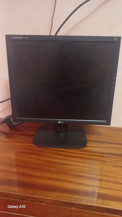 МОНИТОР LG    использывался  мало
