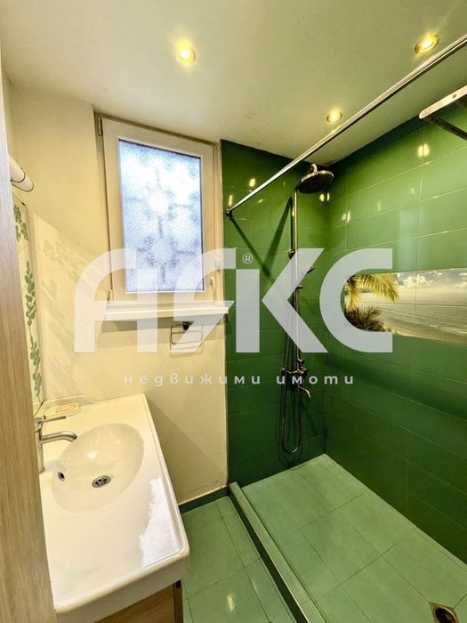 Продава се Тристаен апартамент в София, Изток - 91 кв.м за 4176 €/кв.м - Снимка #8