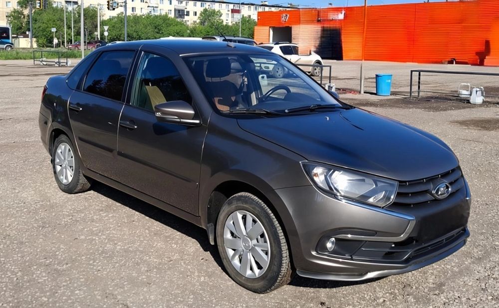 Продам Lada Granta люкс