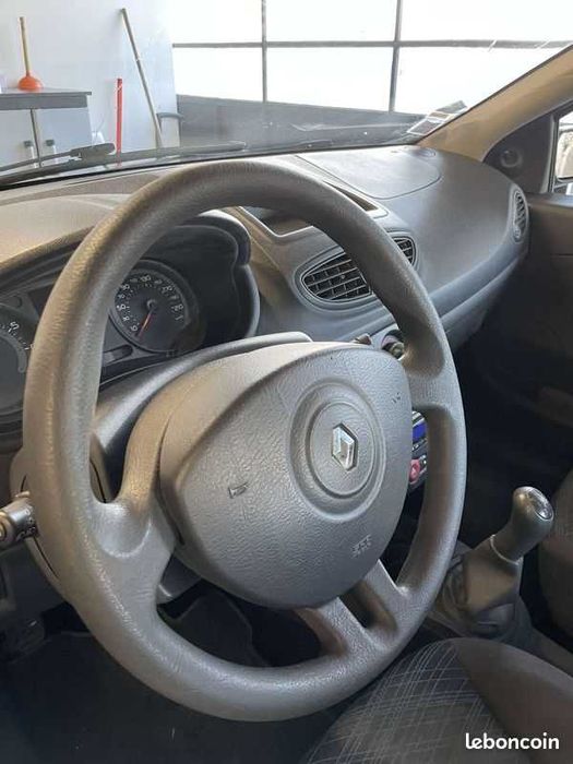 Рено Клио 3 / Renault Clio 3 1.5 DCI НА ЧАСТИ!