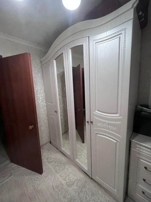 Спальный гарнитур