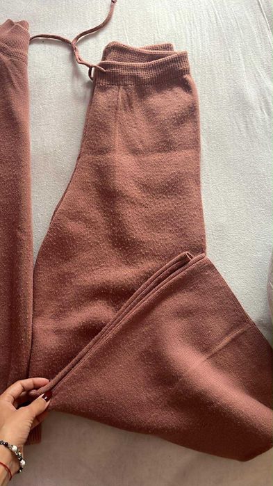 Модерни дамски комплекти