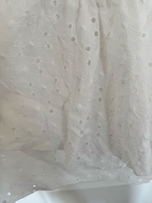 Бяла Рокля Amia С