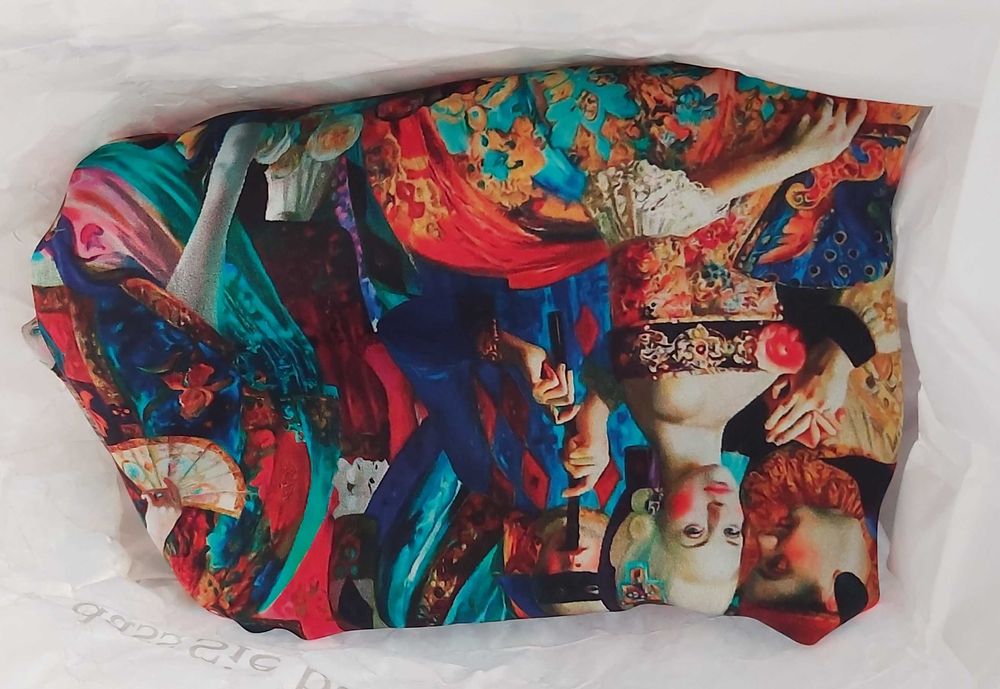 Италиански бутиков плат Silk/Seide -100 % чиста коприна,2.5 метра