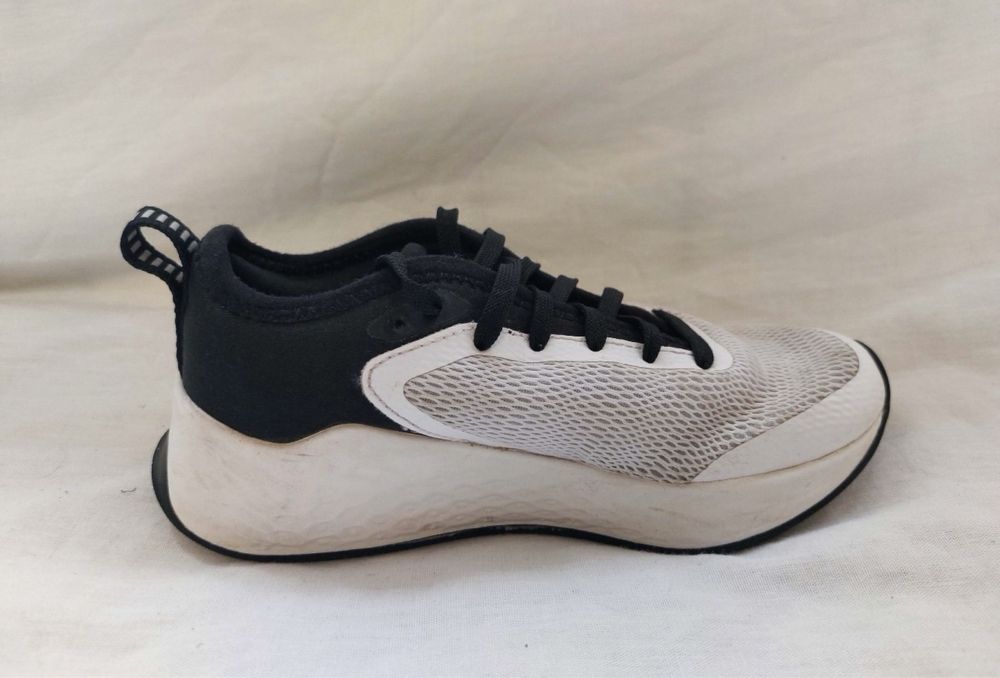 Adidasi New Balance 30