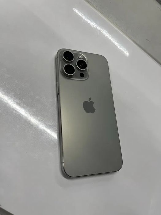 Обменяю Iphone 15 pro max