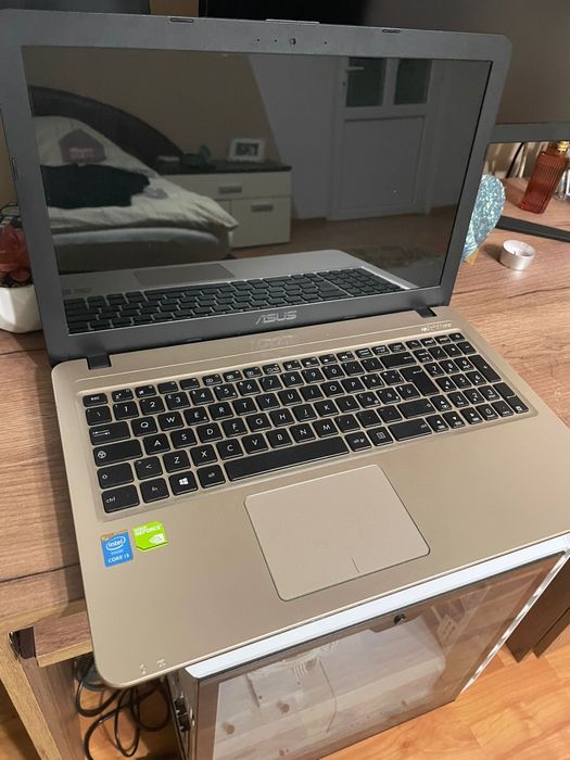 Laptop asus cu geforce 920