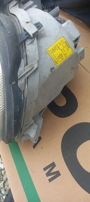 Faruri Mercedes C klas w203