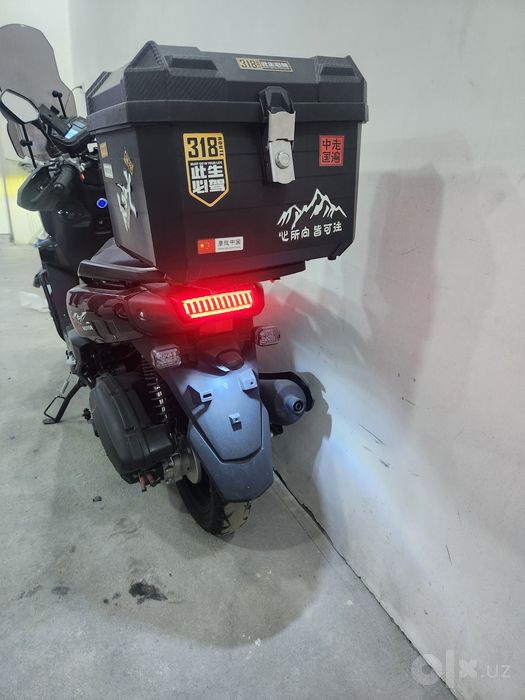 Elektromoto Skuter