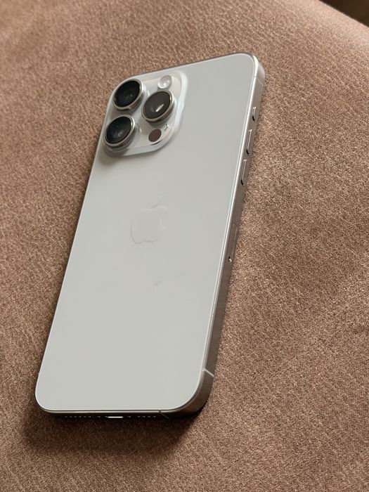 Iphone 15 pro max natural Icloud