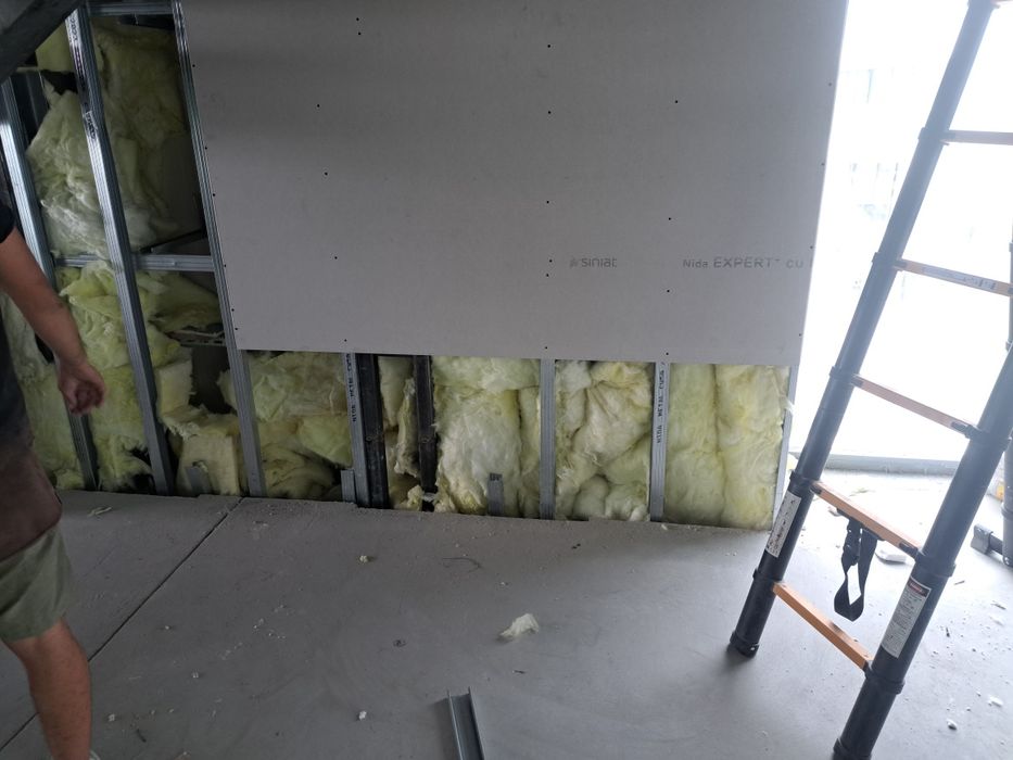 Echipa construcții și debarasare