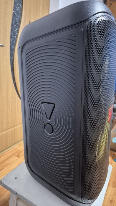 Vând Boxa JBL 120 PARTYBOX  IN STRARE excelentă