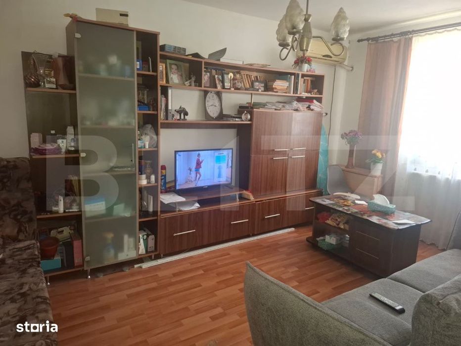 Apartament de vanzare, 57 mp, zona Central Gaesti