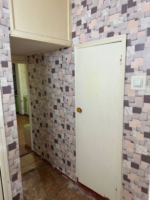 Продаеться 2 х комн. Квартира