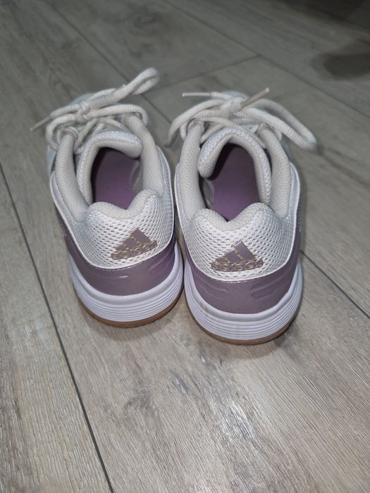 Спортни обувки Adidas