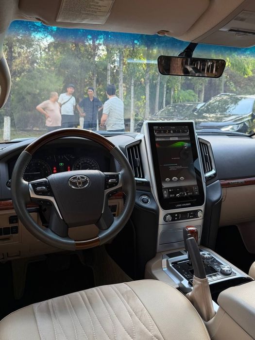 Toyota Land cruiser 200 Restayling 2021