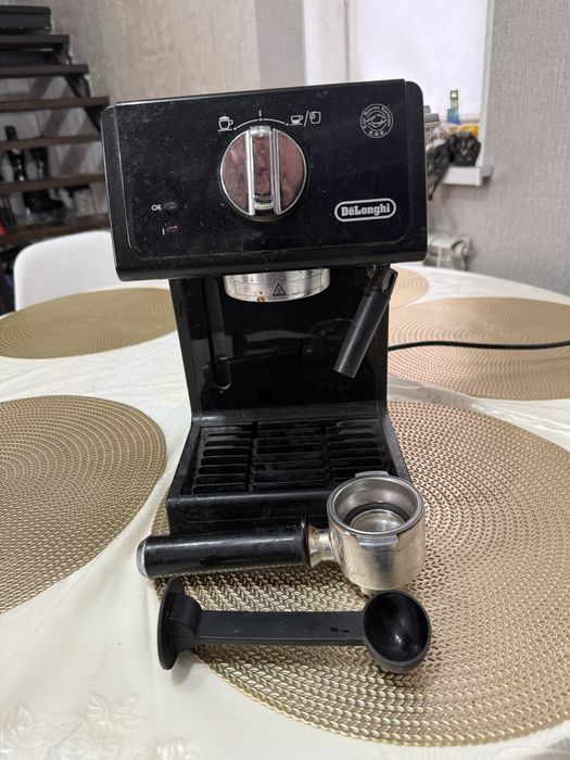 Рожковая кофеварка De’Longhi