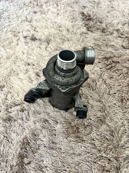 Pompa apa bmw e90 cod motor N43B20A