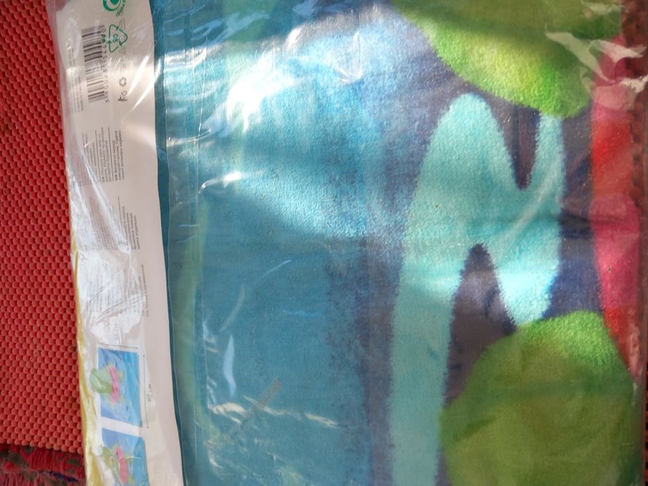 Детско пончо с качулка