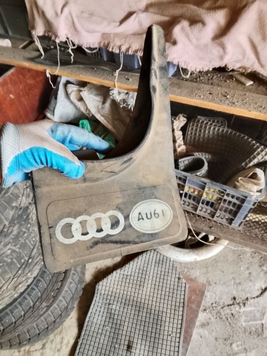 Брызговики 4 шт на Ауди