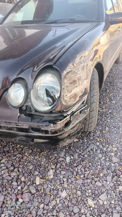 MERCEDES-BENZ E200, 2002 год