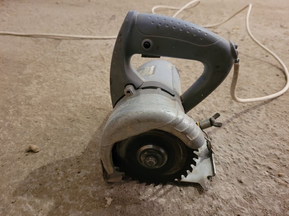 Пила дисковая циркулярная по дереву