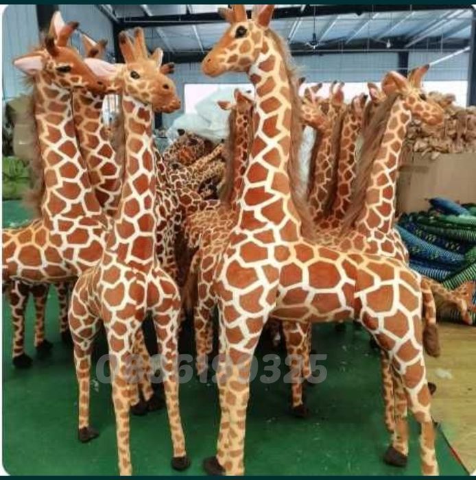 Голям плюшен Жираф, от 35см до 120см, Плюшена играчка Жираф, Реалистич