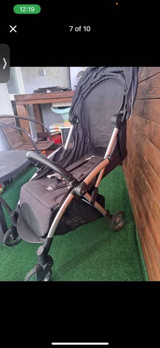 Изключително запазена детска количка Chicco