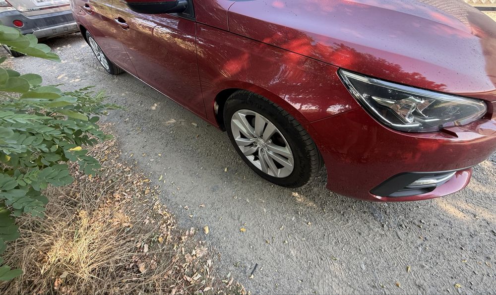 На части Peugeot 308 1.5 hdi