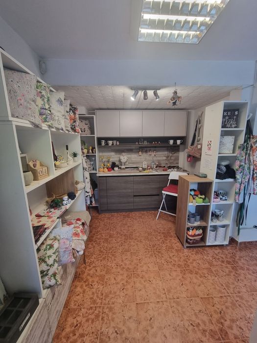 Дава се под наем Магазин в Варна, Генералите - 18 кв.м за 300 € - Снимка #1