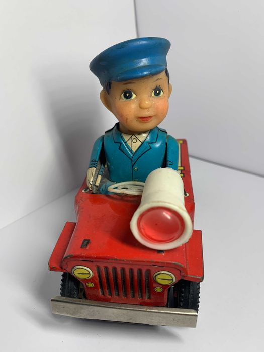 Masinuta MF884 Willis motor FireChief China joc jucarie comunism