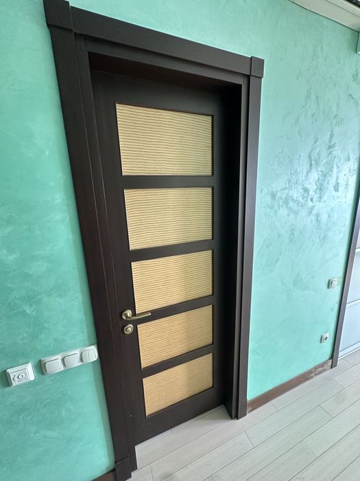 Двери межкомнатные срочно