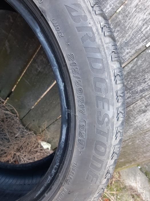 Vind 2  cauciucuri 215/50 R17. M+S