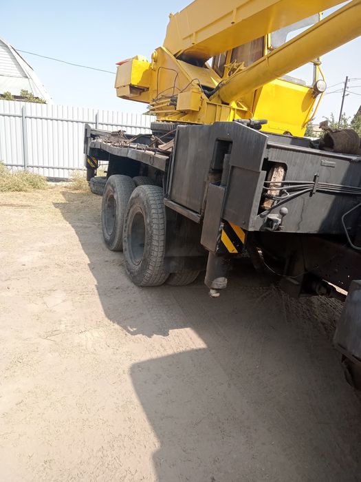 Продам автокран Ивановец 25т