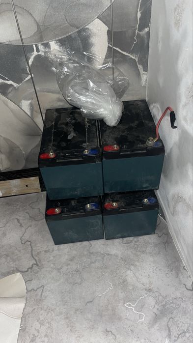 Акумлятор продам