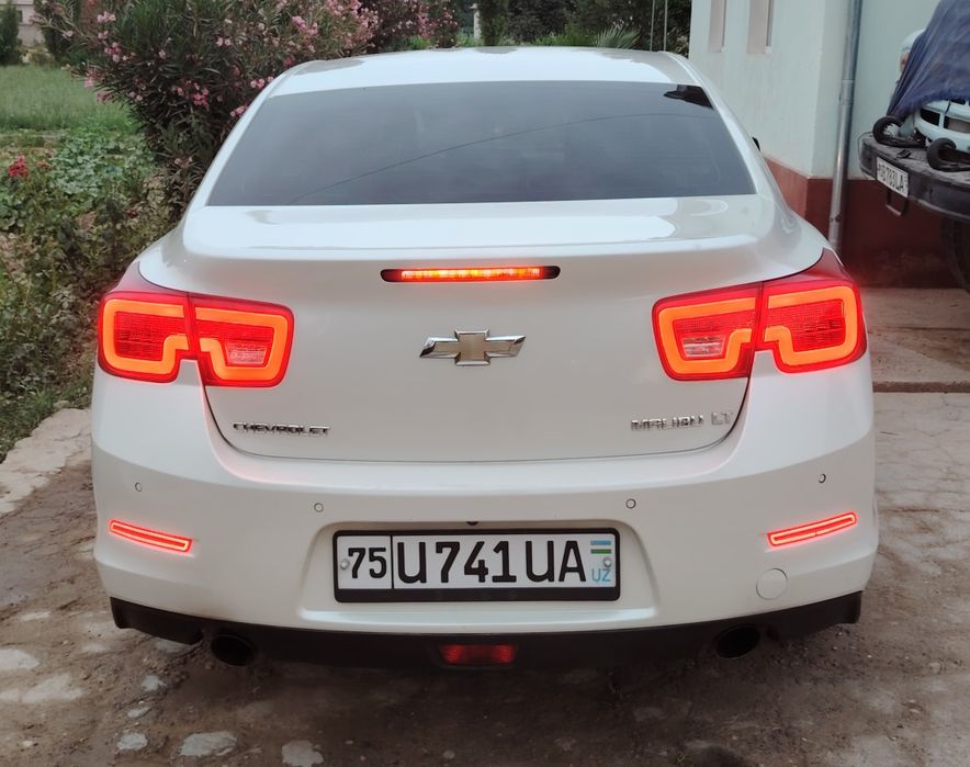Malibu 1 2.4 holati zoʻr yili 2012