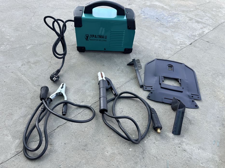 Продаётсия сварочный аппарат УРОЛМАШ ММА-600