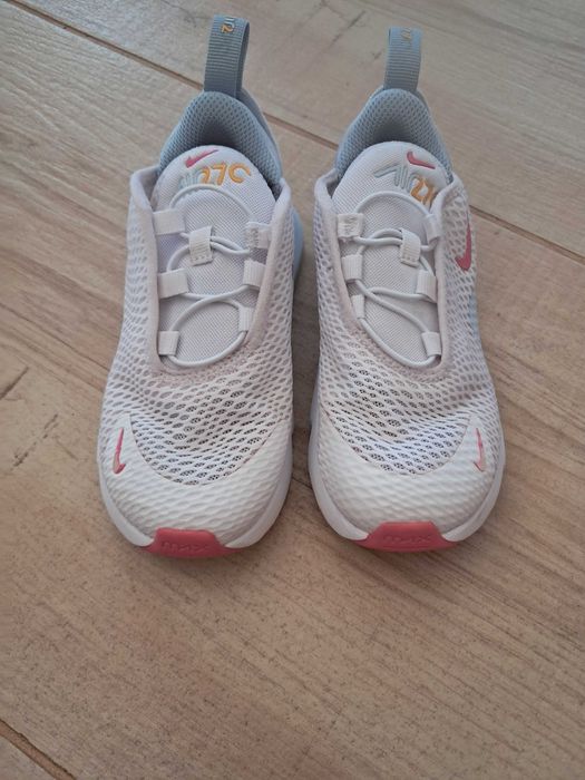 Детски маратонки Nike.