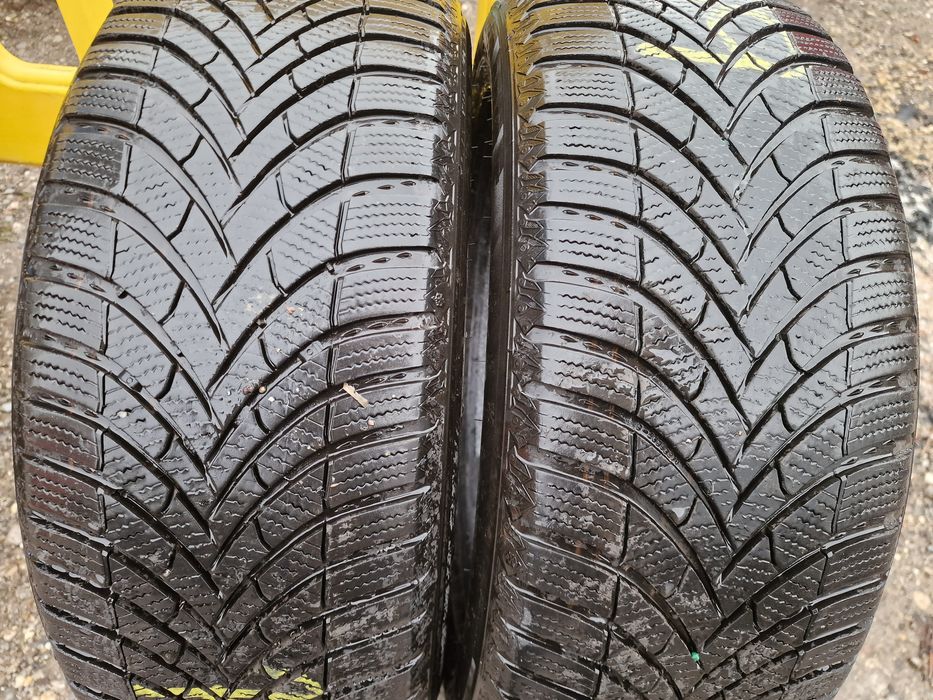 Anvelope 215/55R17 marca Semperit, DOT 2023,M +S, 6 mm