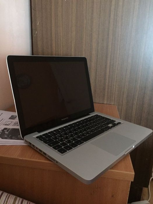 Продам MACbook б/у