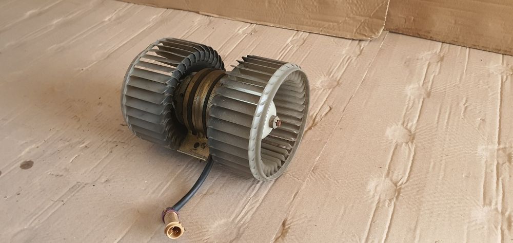 Ventilator habitaclu aeroterma aer audi a8 d2