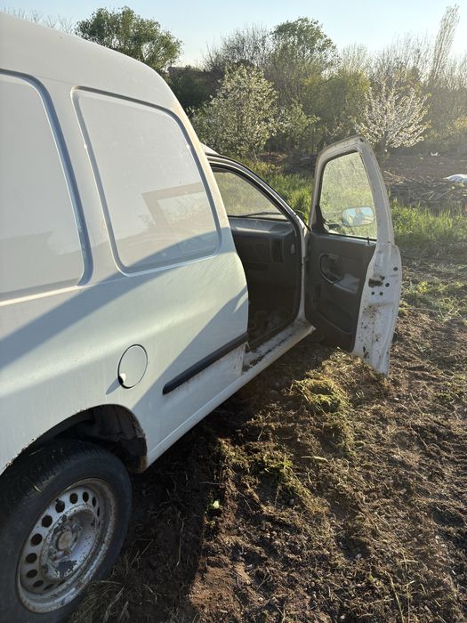 Продава се на части Volkswagen Caddy SDI-1.9